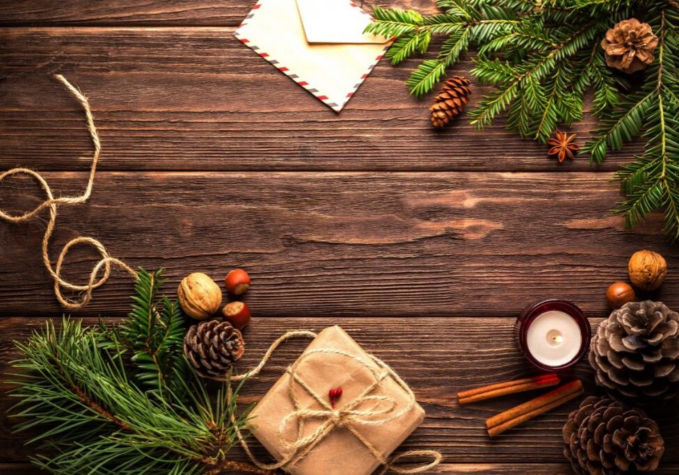 christmas-gift-table